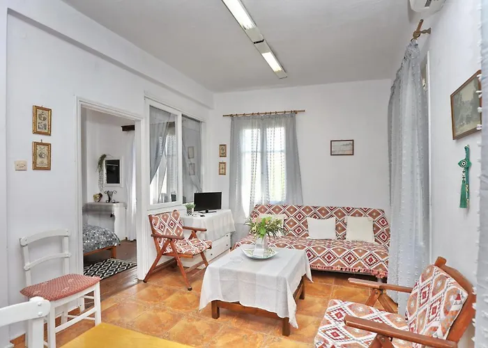 Apartment Nest At The Port Skopelos Town
