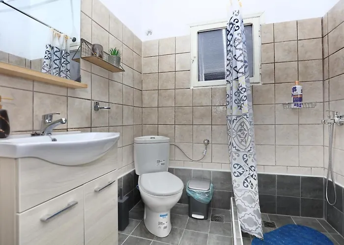 Nest At The Port * Skopelos Town