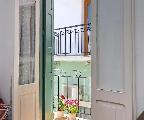Apartment Nest At The Port Skopelos Town