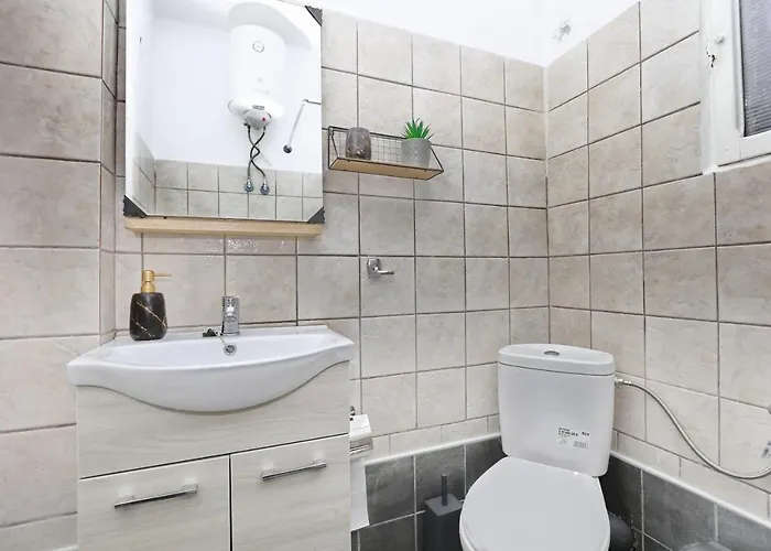 Apartment Nest At The Port *