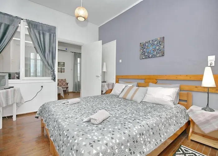 Nest At The Port Skopelos Town